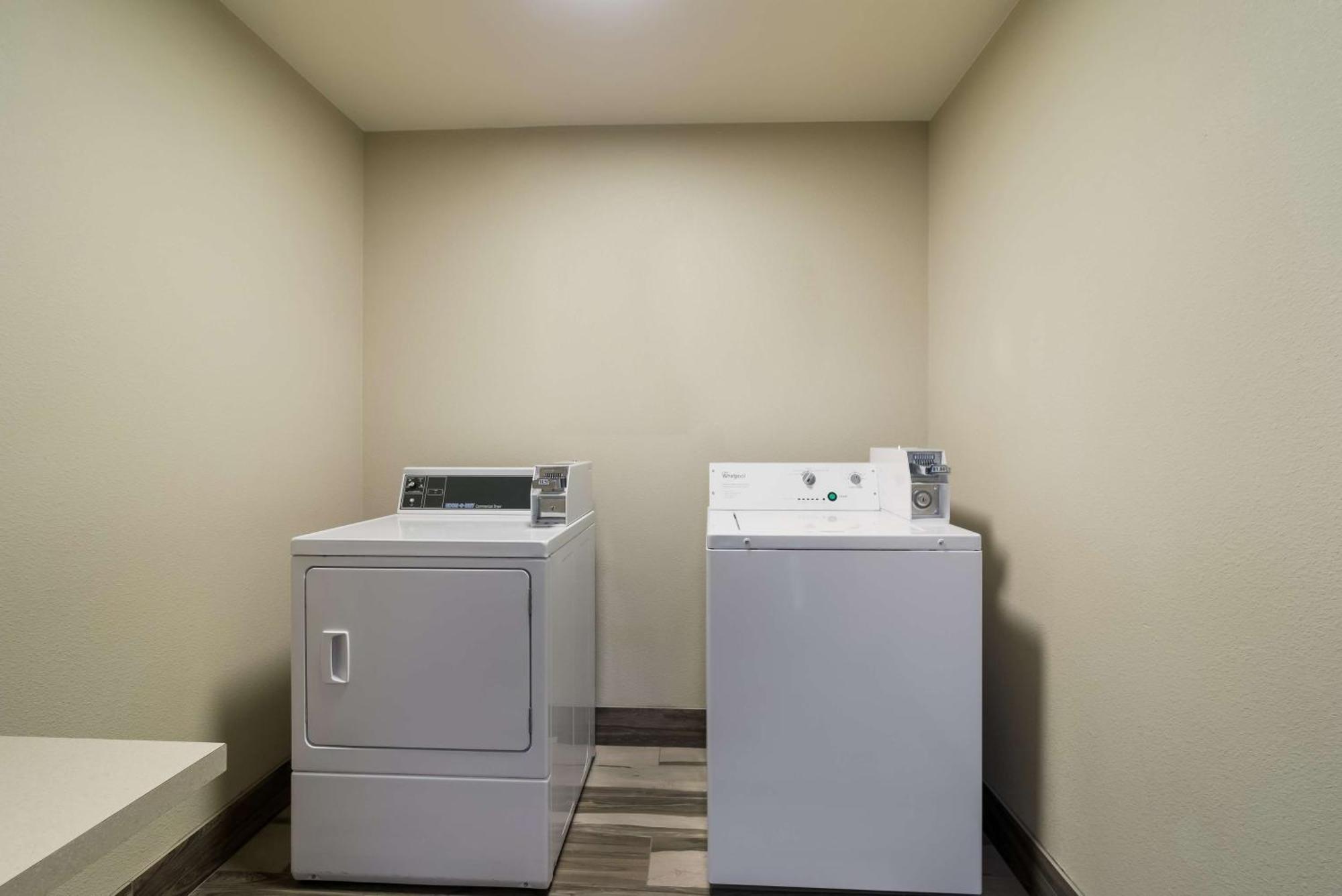 ביסמרק Best Western Roosevelt Place מראה חיצוני תמונה